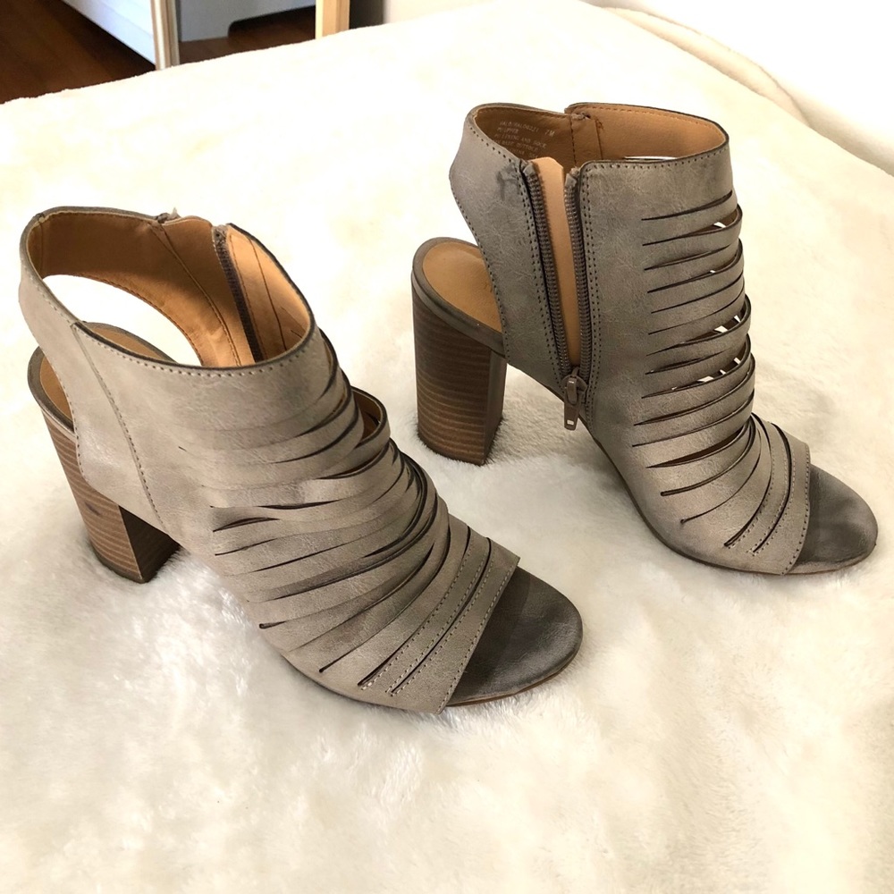 Madden Girl Halo Dress Sandal